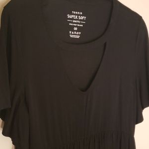 Torrid keyhole babydoll tee 00 supersoft knit
